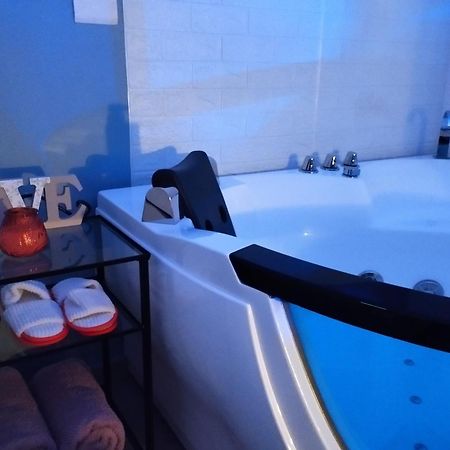 Bed&Dreams In Salento Bilocale Con Vasca Idromassaggio Villa Guagnano Екстериор снимка